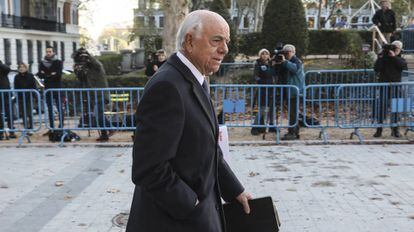 Francisco González, el 18 de noviembre a su llegada a la Audiencia Nacional para declarar como imputado por el 'caso Villarejo'.
 
