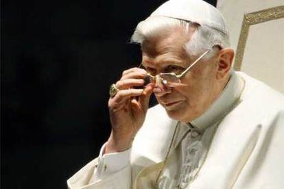 El papa Benedicto XVI, durante la audiencia de ayer en el Vaticano.