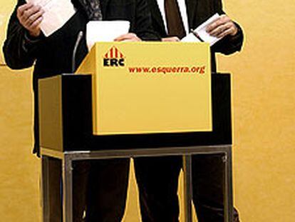 Los dirigentes de ERC Joan Puigcercós y Joan Ridao, ayer en Barcelona.
