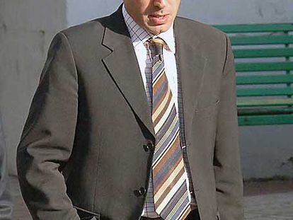 El juez Francisco de Urquía sale de los juzgados de Marbella.
