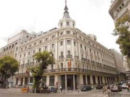 La banca presiona en la recta final de la subasta del déficit de tarifa