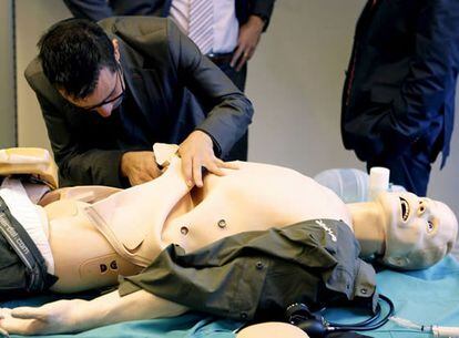 Imagen del robot SimMan 3G para estudiantes de medicina