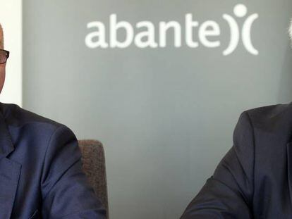 José Luis Jiménez, director de inversiones de Mapfre, junto con Santiago Satrústegui, presidente de Abante.