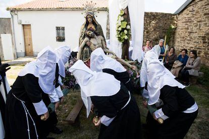 Procesión de la Quinta Angustia en Santiago de Compostela.