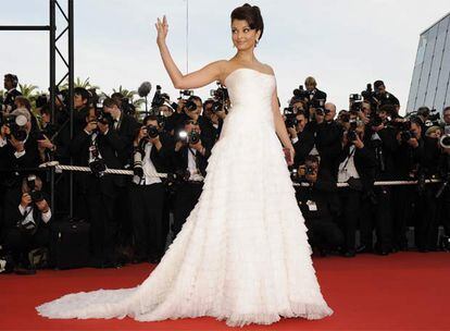 La modelo y actriz india pasea por la alfombra roja con naturalidad. Rai, que fue elegida Miss Mundo en 2000, es un rostro representativo de Bollywood. (Texto: ELPAÍS.com)