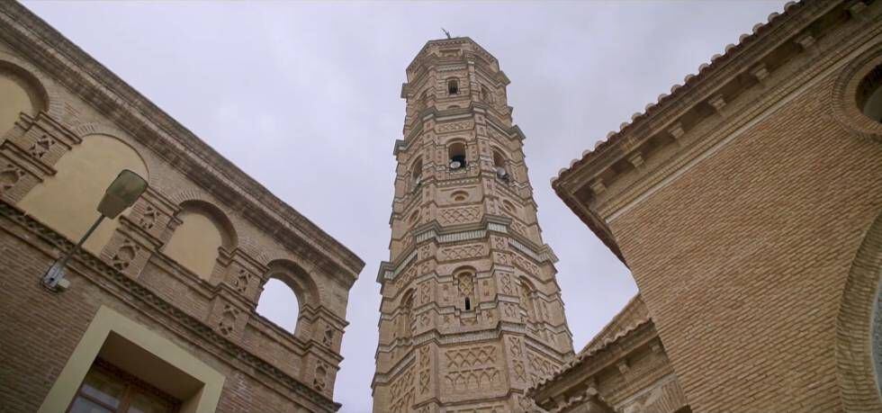 Torre mudéjar de la iglesia Nuestra Señora de la Asunción en Muniesa (Teruel).