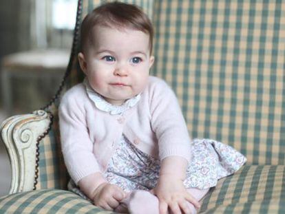 La princesa Carlota en una fotograf&iacute;a tomada por su madre, Kate. 