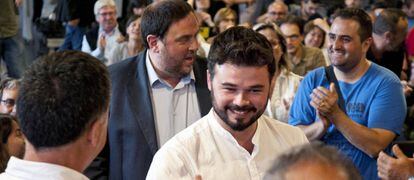 Gabriel Rufián, con Oriol Junqueras