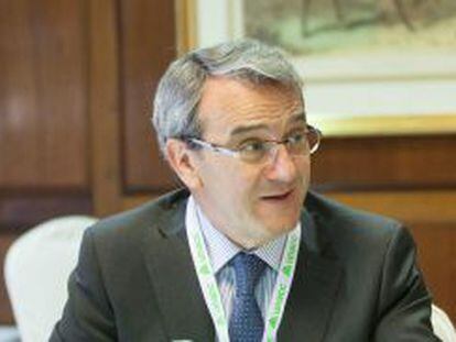 Antonio Le&oacute;n Serrano, presidente de Caja Rural de Granada y presidente  de la Unacc.