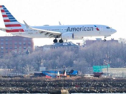 American Airlines amenaza con despedir a 19.000 trabajadores si no cuenta con más ayudas