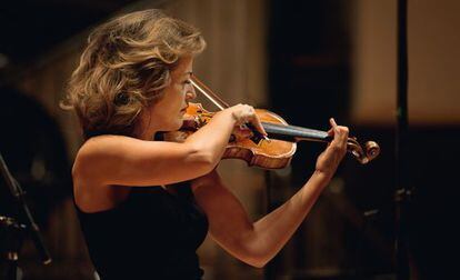 La virtuosa del viol&iacute;n Anne Sophie Mutter, durante uno de sus conciertos. 