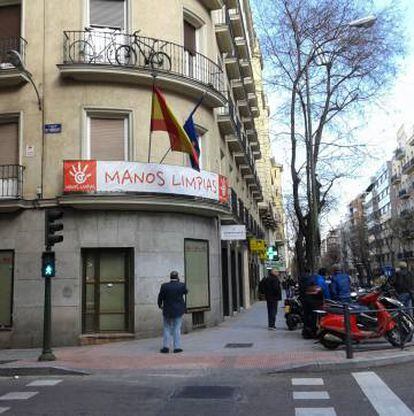 Sede de Manos Limpias en Madrid, esta mañana.