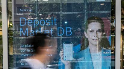 Anuncio de depósitos en el Deutsche Bank.