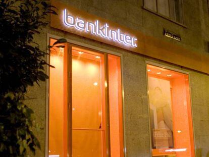 Bankinter vuelve a cotizar tras los resultados con el mayor descuento desde los peores días de marzo