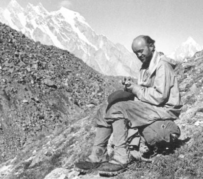Fritz Weissner, durante la expedición en el K2.