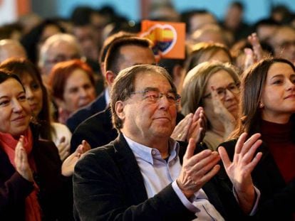 Francesc de Carreras, cofundador de Ciudadanos, con Inés Arrimadas en un acto del partido en L'Hospitalet de Llobregat en 2016.