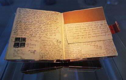 Uno de los volúmenes de Ana Frank escribió que hasta ahora había permanecido en el Instituto holandés para la Documentación de la Guerra.