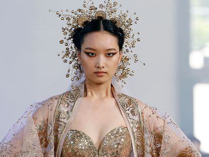 Bordados y exceso: así son las princesas chinas de Elie Saab