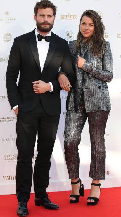Jamie Dornan y Amelia Warner, en Londres, en 2018. 