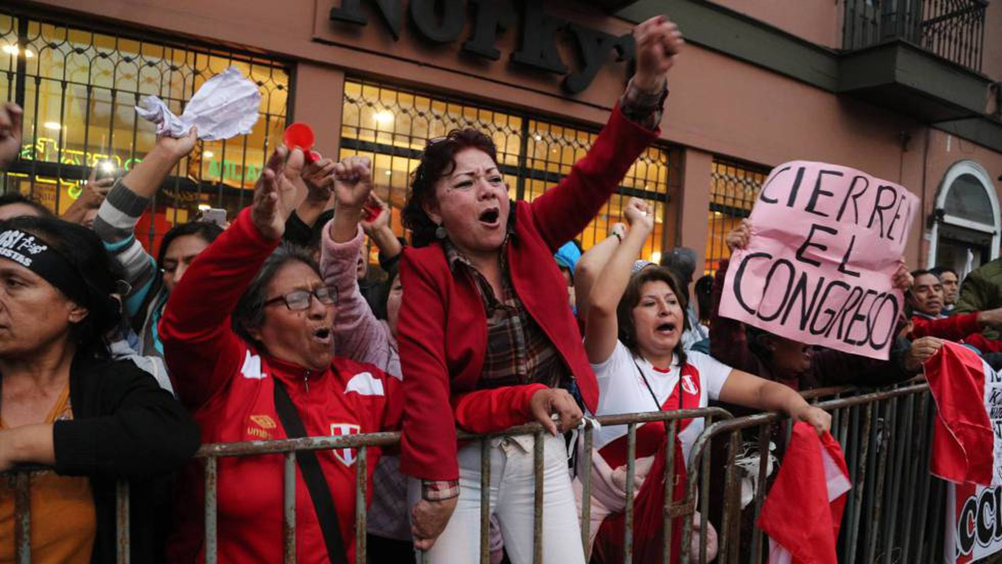 Vizcarra: O presidente do Peru dissolve o Parlamento em meio a um confronto com a oposição Fujimori |  América |  O PAÍS