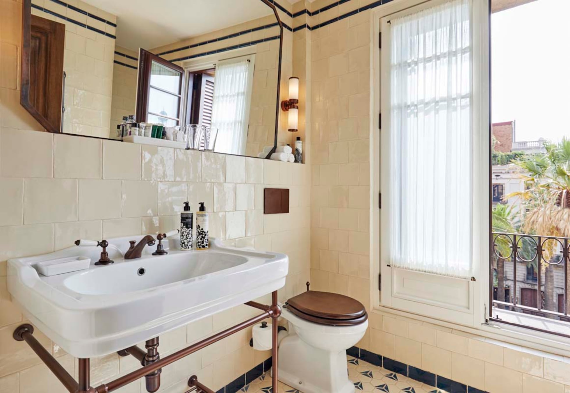 Así es Soho House Barcelona, el club del que todos hablan | Fotos ...