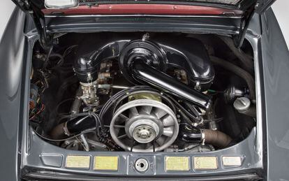 El motor de un 911 clásico, siempre ubicado en la zona trasera del coche.