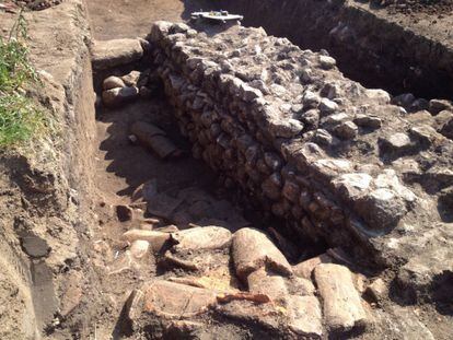 Una de las estructuras de época romana descubiertas el año pasado en el yacimiento de El Tejar.