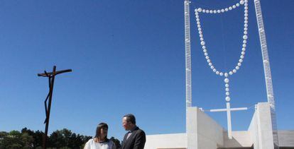 Joana Vasconcelos y su gigantesco rosario.