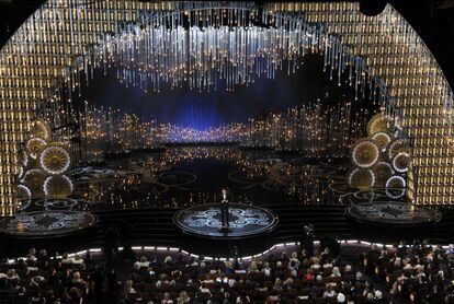 El presentador de la gala Seth MacFarlane, durante el comienzo de la 85ª Edición de Premios Oscars.