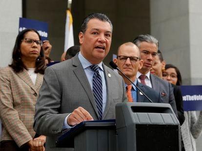 El futuro senador por California Alex Padilla, en Sacramento el pasado 2019.