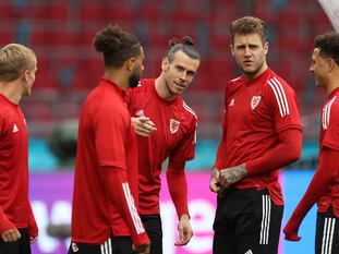 Gareth Bale, en el entrenamiento de Gales el viernes en Ámsterdam.