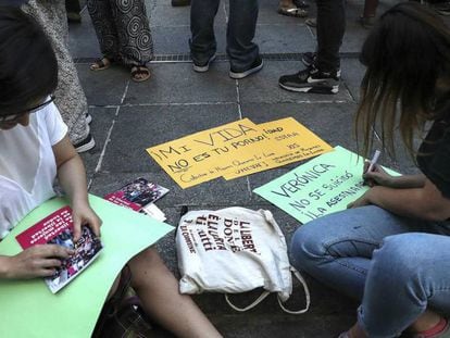 Concentración en Madrid convocada en mayo de 2019, tras el suicidio de Verónica, la trabajadora de Iveco.