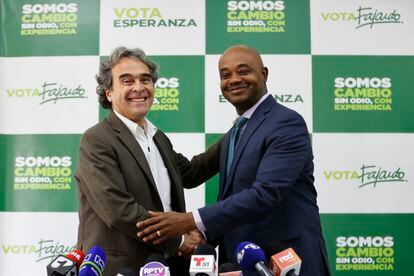 Sergio Fajardo and Luis Gilberto Murillo, the presidential formula of the Centro Esperanza Coalition.