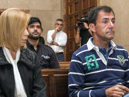Mar&iacute;a Antonia Munar y Miquel Nadal durante el juicio.