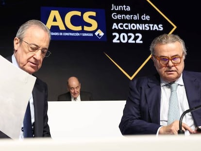 El presidente de ACS, Florentino Pérez, junto al secretario consejero José Luis del Valle.