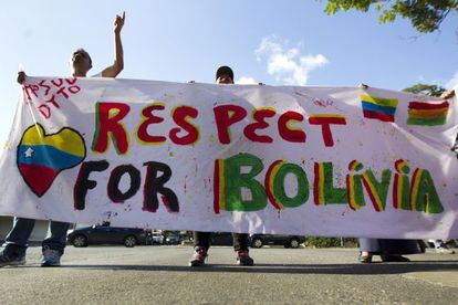 Protesta ante la embajada boliviana en Caracas.
