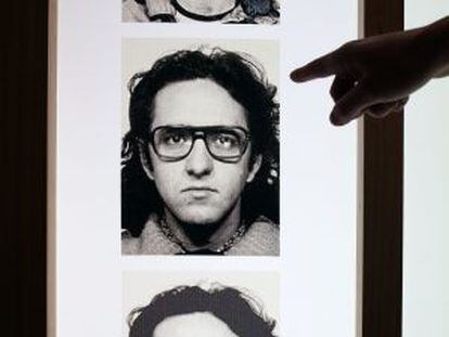 Imagen de un joven Bolaño en "Archivo Bolaño 1977- 2003", en Matadero de Madrid.
