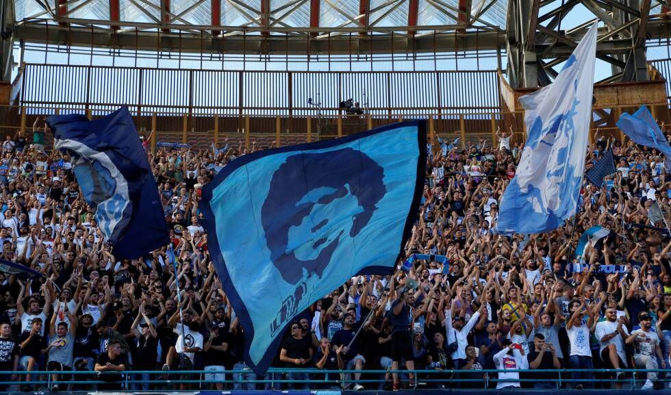 Maradona sigue siendo un ídolo en Nápoles.