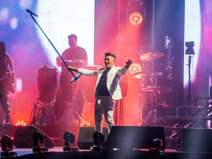 Alejandro Sanz, durante el concierto en el Wanda Metropolitano, en Madrid.