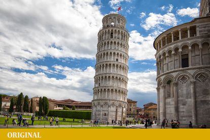 La torre de Pisa, en la región italiana de la Toscana, comenzó a inclinarse desde el comienzo de su construcción, en 1173, debido a unos cimientos demasiado débiles. El fallo estructural que le ha dado fama mundial estuvo a punto de tumbarla. Tras más de 10 años de trabajos para estabilizarla, reabrió al público en 2001.