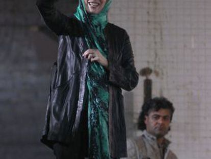 Aisha Gadafi durante una manifestación a favor de su padre, en 2011.