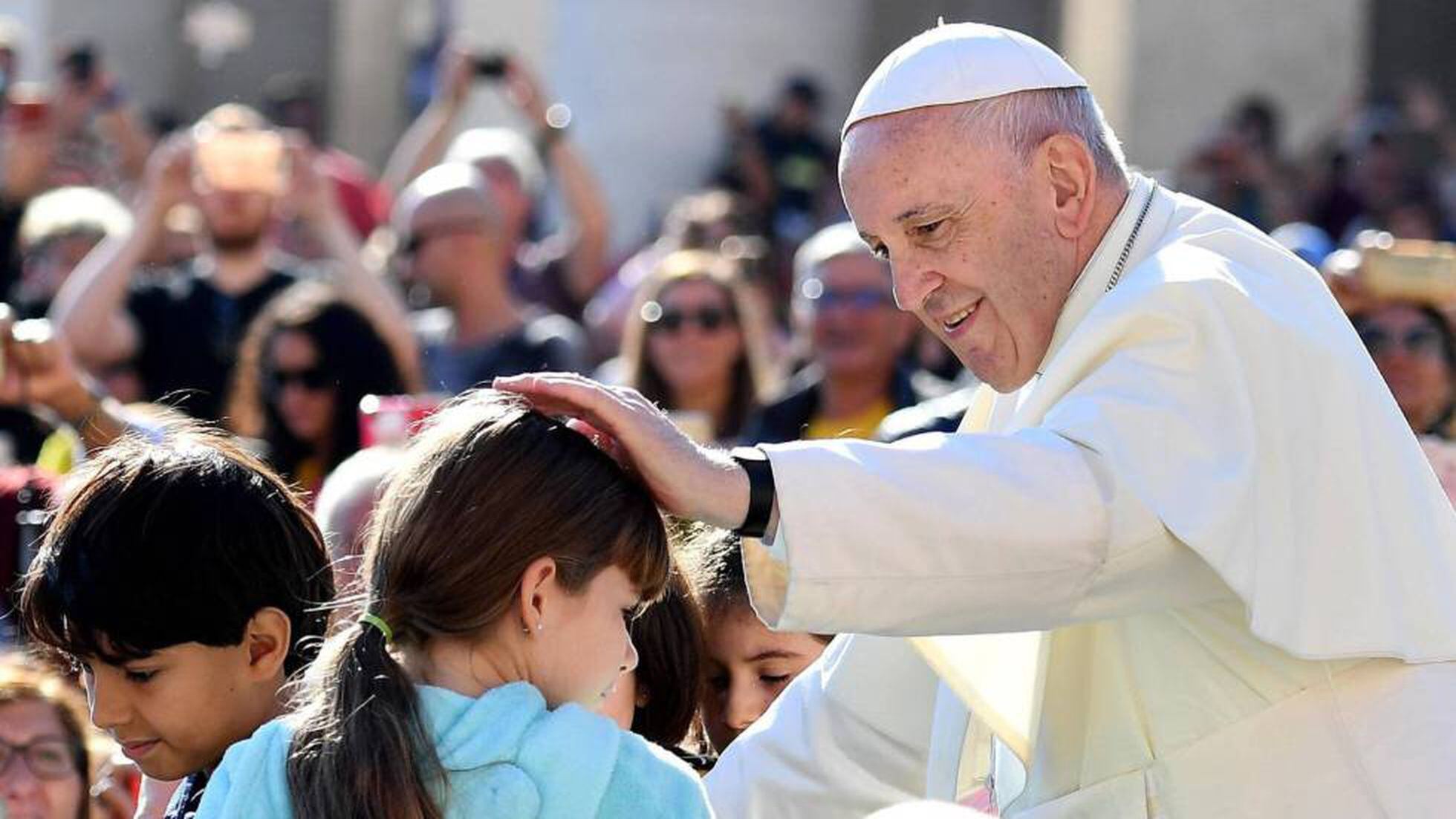 El Papa Francisco sobre el aborto terapéutico: “Es como contratar a un  sicario” | Sociedad | EL PAÍS