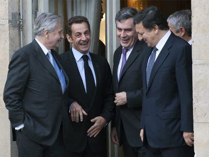 De izquierda a derecha, Jean-Claude Trichet, Nicolás Sarkozy, Gordon Brown y José Manuel Barroso, en una reciente reunión el Palacio del Eliseo.