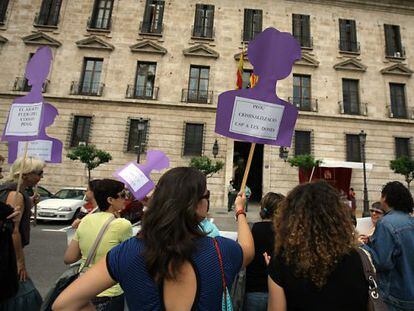 El cambio preocupa a las organizaciones de mujeres.