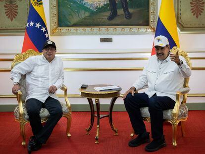El presidente de Colombia, Gustavo Petro, se reúne con el de Venezuela, Nicolás Maduro, en el Palacio de Miraflores, en Caracas.