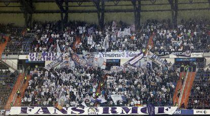 Aficionados en el Madrid-Celta, en el Bernabéu.