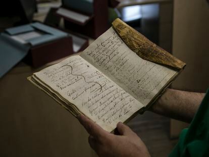 Un cuaderno manuscrito del Archivo de Escrituras Cotidianas, en Alcalá de Henares.