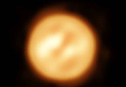 Imagen compuesta de Antares tomada por el Telescopio Muy Grande (VLT).