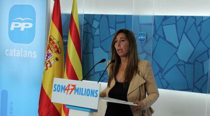 Alicia Sánchez-Camacho, este mediodía, en la sede del PP catalán.