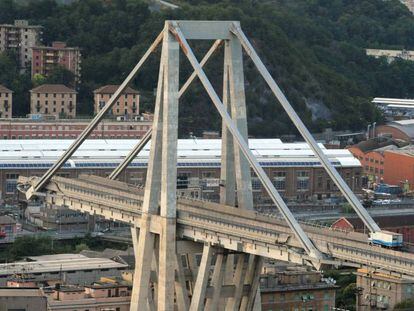 Imagen del puente que ha colapsado en Génova / En vídeo, ya son 43 los fallecidos en el puente Morandi (ATLAS)